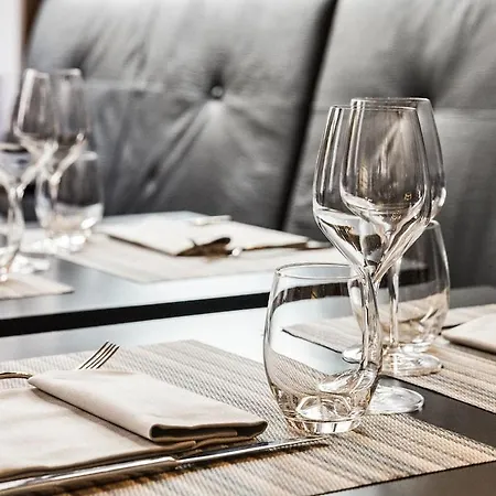 Continentale Hotell 4*