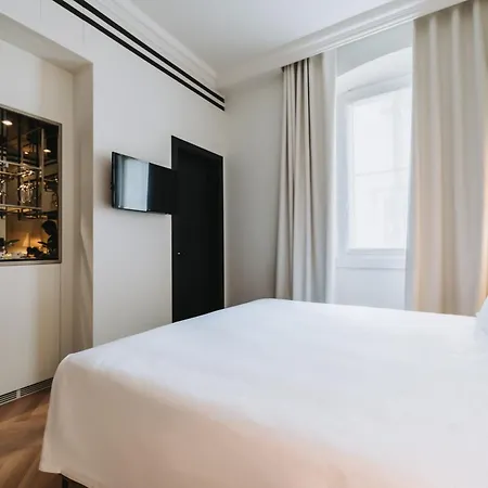 Continentale Hotel 4*