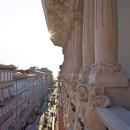 Continentale Hotel 4*