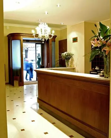Continentale Hotel 4*